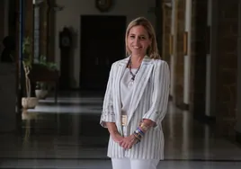 Almudena Martínez:  «Estamos para servir a todos los ayuntamientos, sean del signo que sean»
