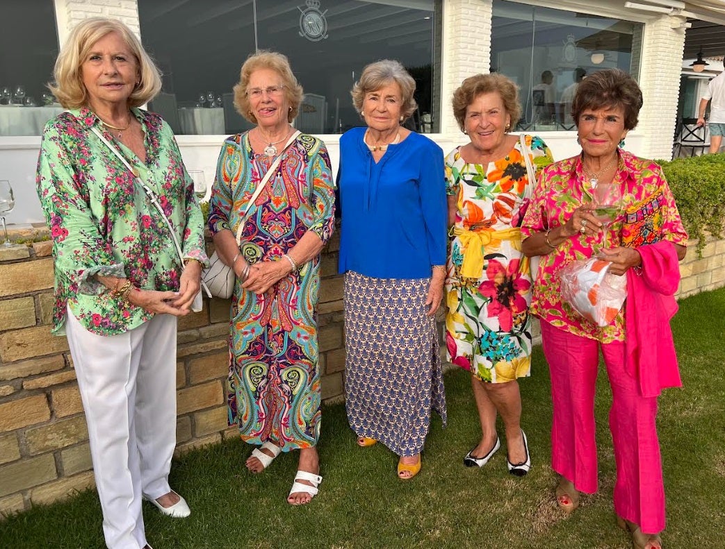 Begoña Calleja, Juana Martínez, Cruz Vargas, Montse Saldívar, Mariti Llorente