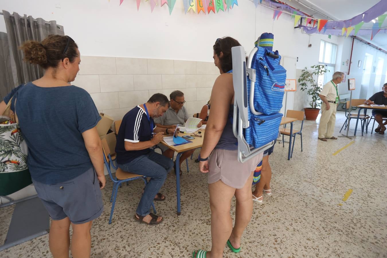 Fotos: Ambiente playero en una jornada electoral decisiva