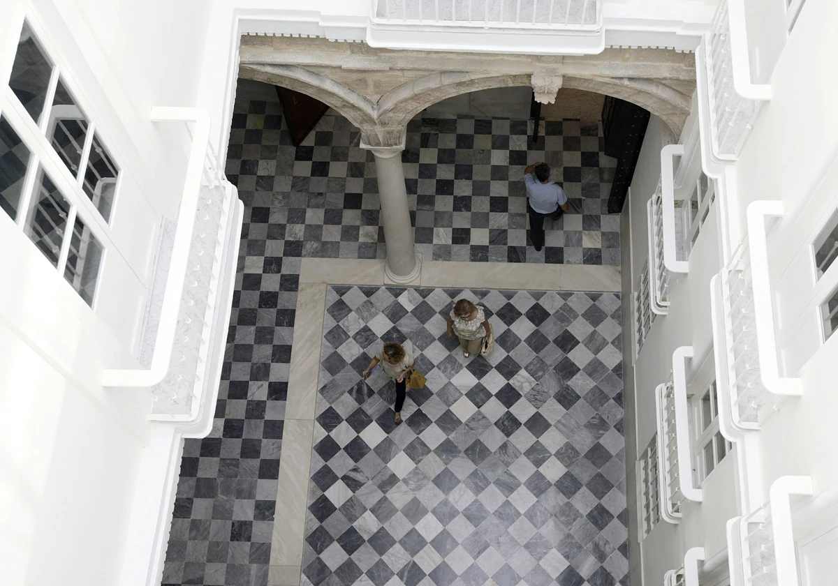 Imagen del interior de la Casa Pinillos en Cádiz.