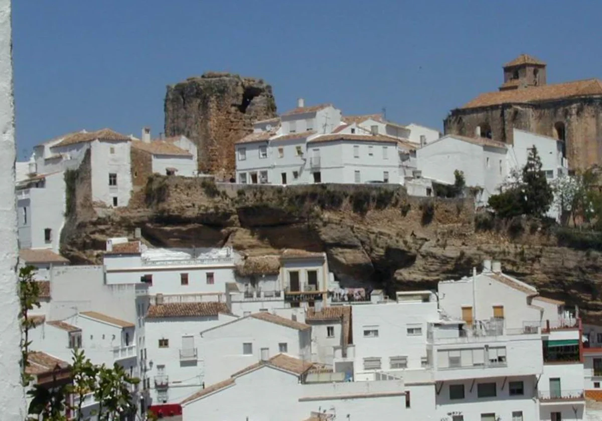 Setenil de las Bodegas ya es Municipio Turístico de Andalucía