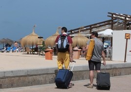 El PSOE de Cádiz lleva a pleno la implantación de la tasa turística en la ciudad