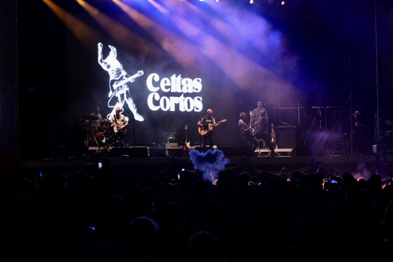 FOTOS: El rock reivindicativo de Celtas Cortos se hace fuerte en el festival Cabo de Plata