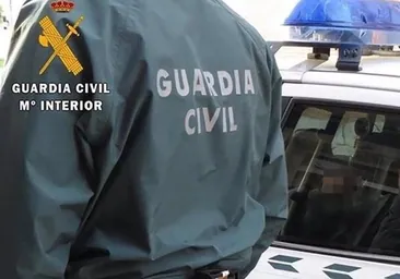 Arrolla con el coche a un guardia civil en Chiclana y da positivo en alcohol y drogas
