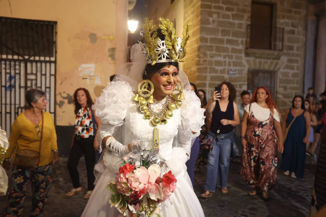 Grandes coplas en el regreso del Carnaval de verano a Cádiz