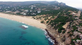 Los mejores consejos para visitar la Playa de Los Alemanes, una de las más buscadas de Cádiz