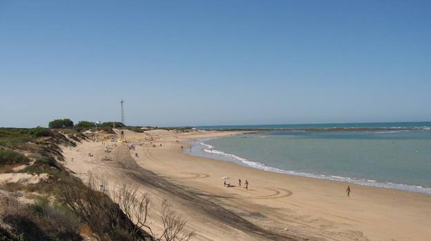 Las mejores playas de Cádiz para cuando haga viento de Levante