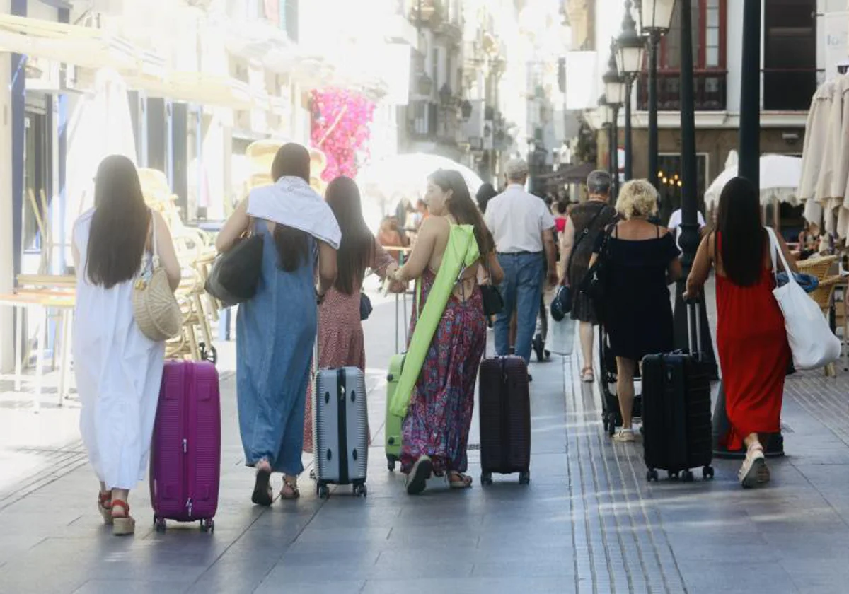 Turistas por Cádiz