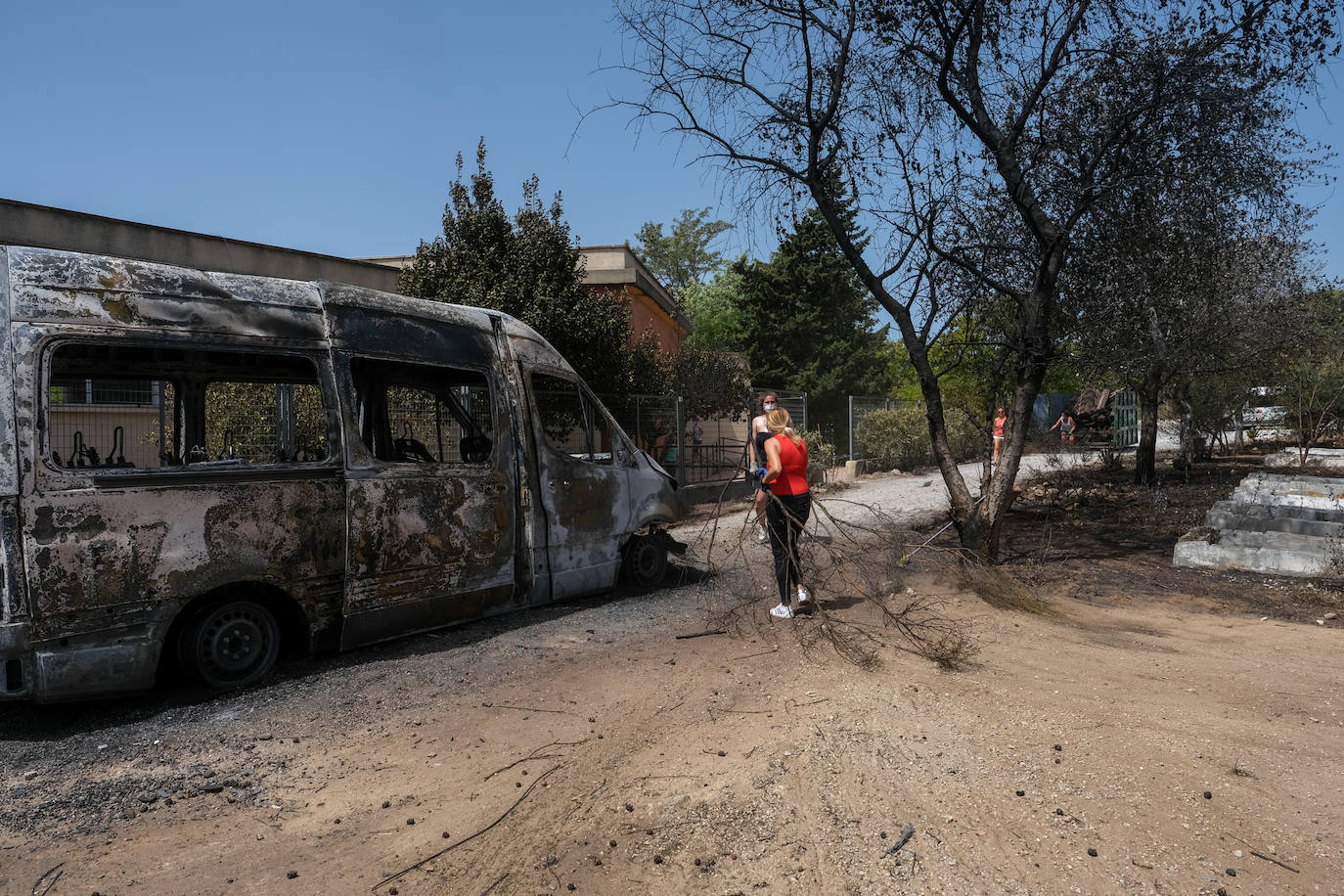 El día después en Puerto Real: la ciudad despierta entre las cenizas