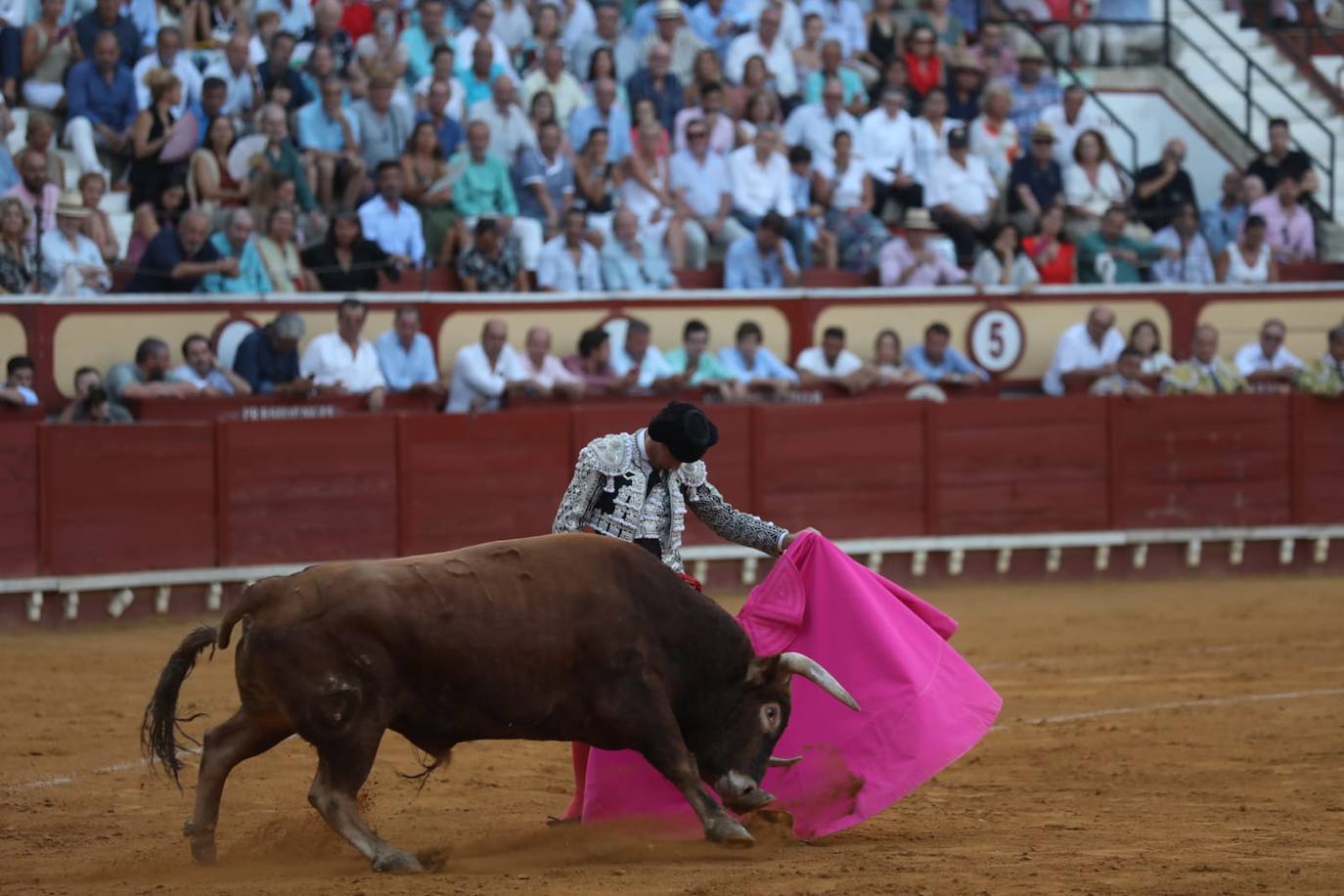 FOTOS: Morante, Talavante y Aguado en la plaza de toros de El Puerto