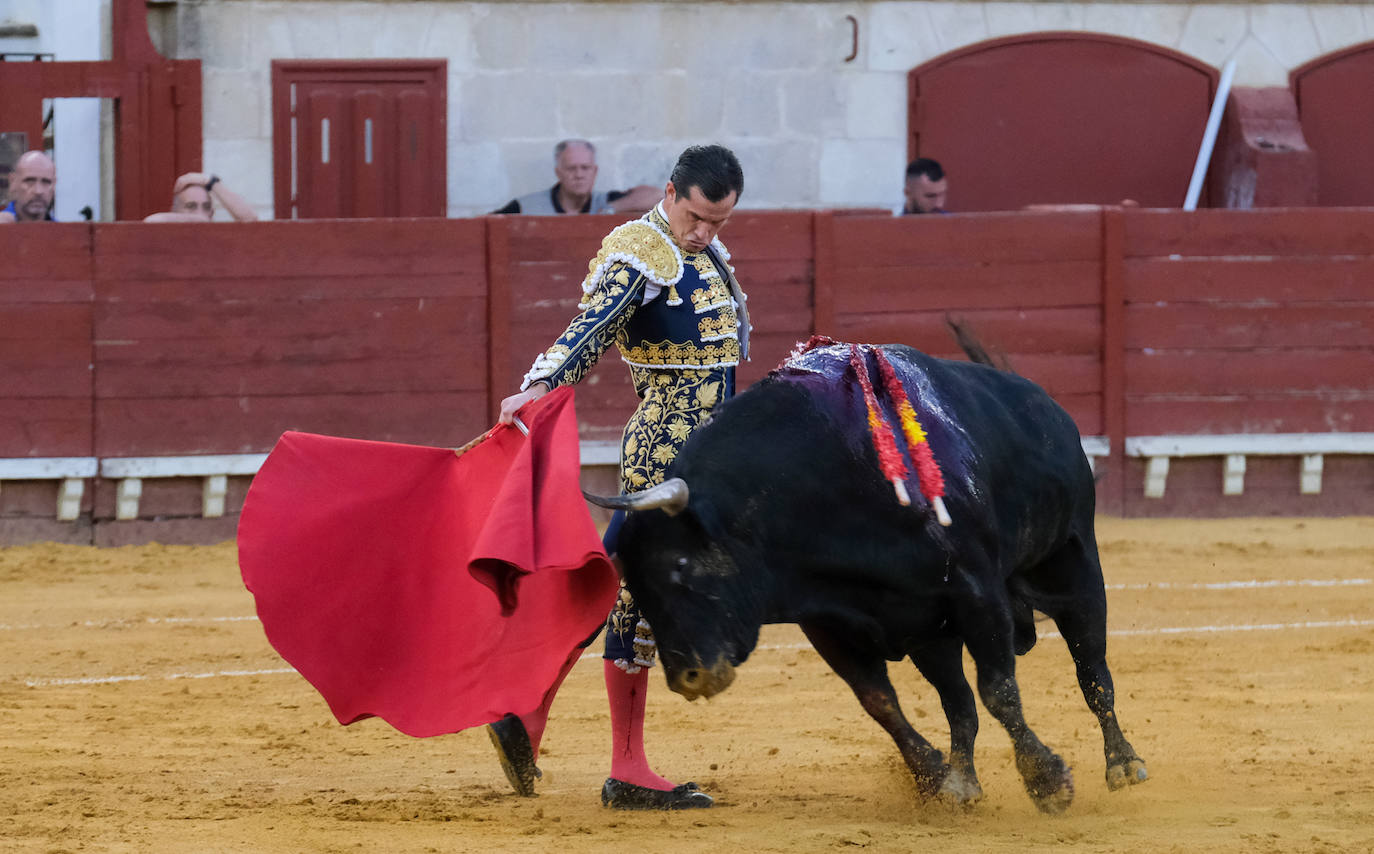 En imágenes: La cornada a Daniel Luque en El Puerto