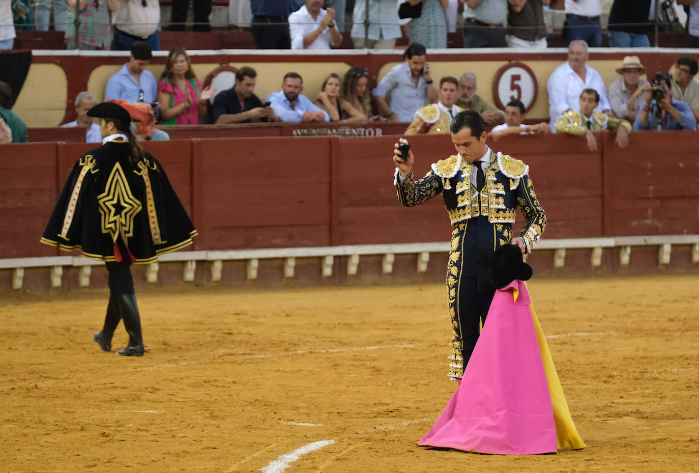 En imágenes: La cornada a Daniel Luque en El Puerto