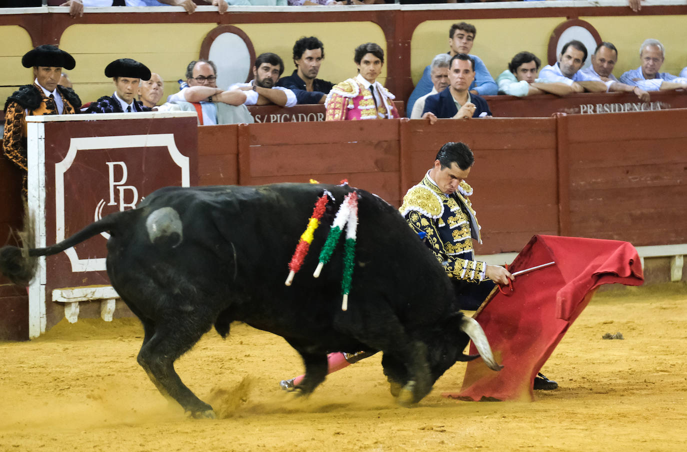 En imágenes: La cornada a Daniel Luque en El Puerto