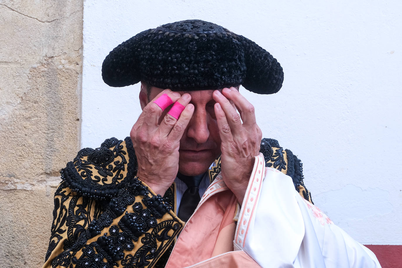 En imágenes: La cornada a Daniel Luque en El Puerto