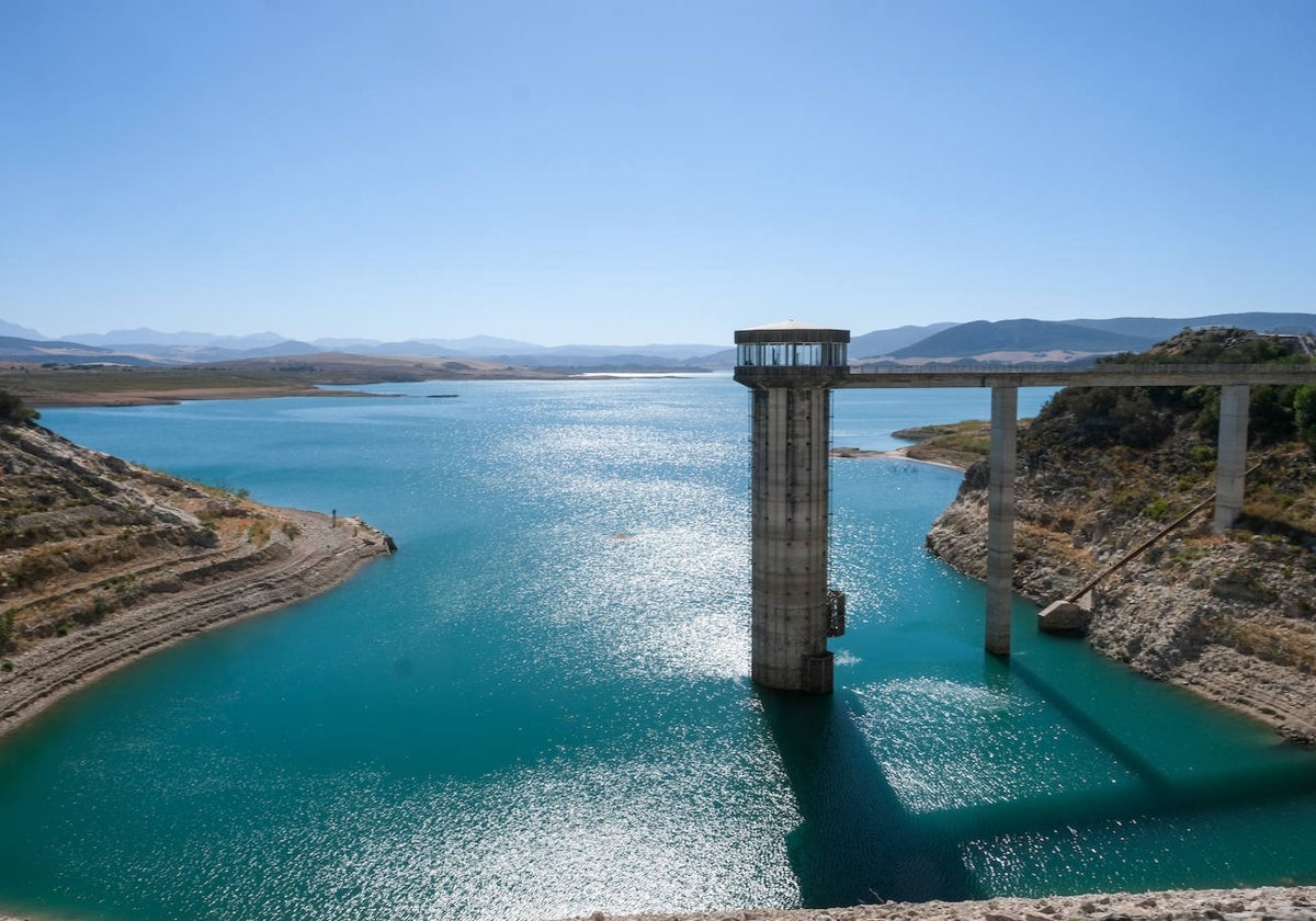 Fotos: El alarmante estado del embalse de Guadalcacín