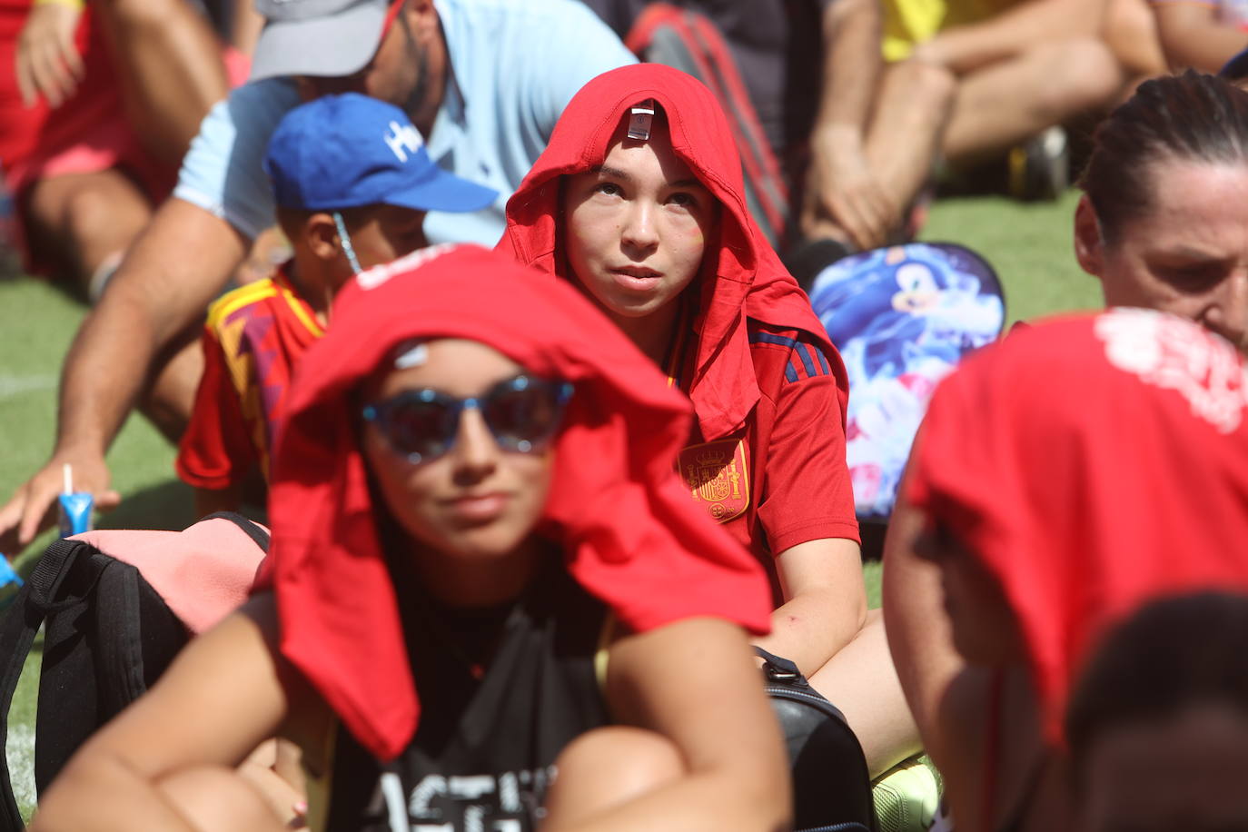 Fotos: Cádiz apoya a la Selección femenina en la &#039;Fan Zone&#039;