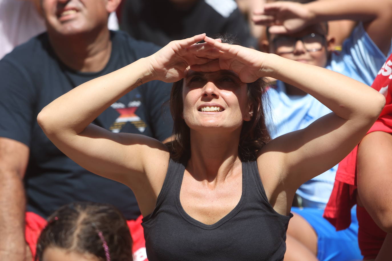 Fotos: Cádiz apoya a la Selección femenina en la &#039;Fan Zone&#039;