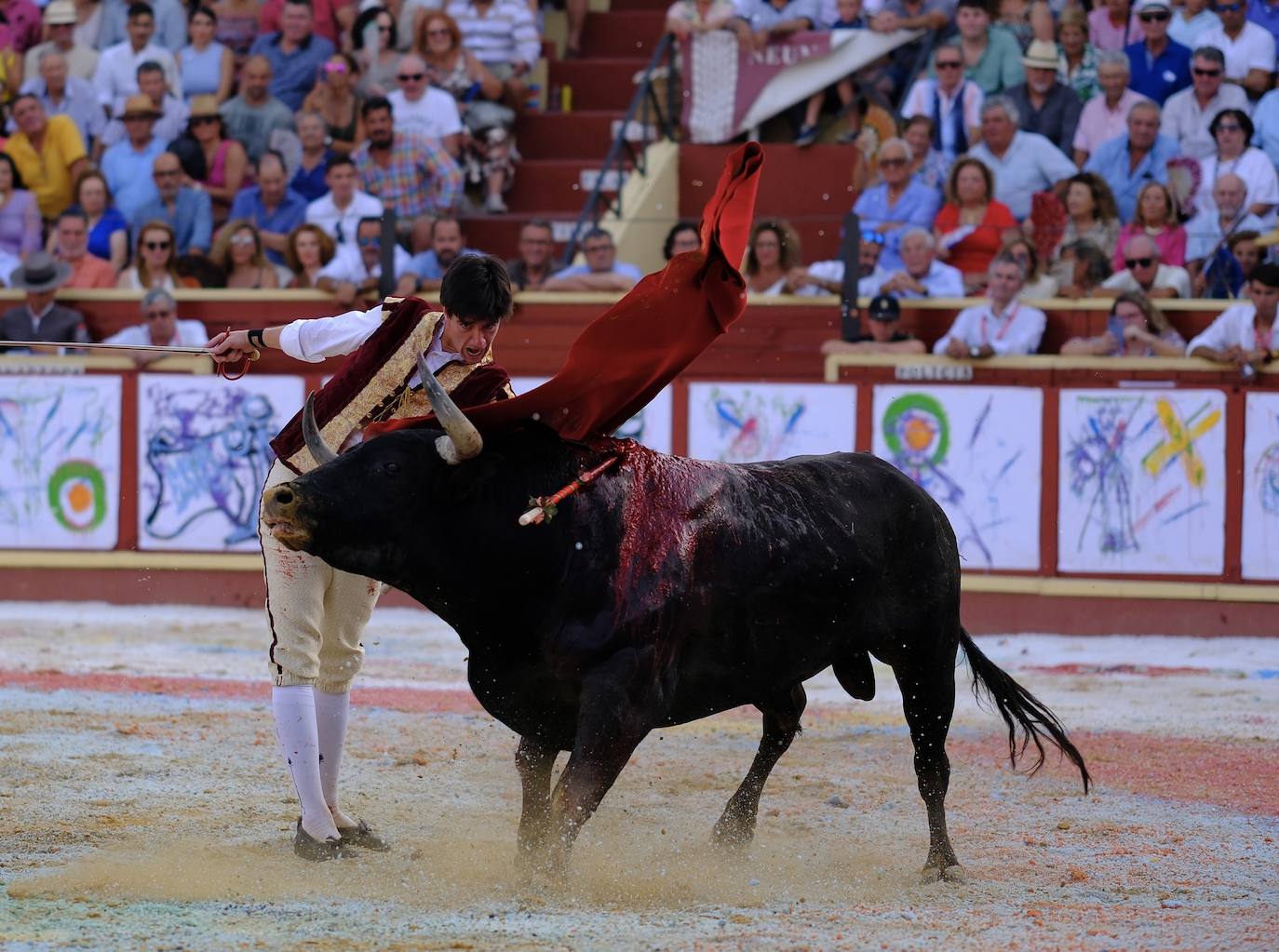 Corrida magallánica con los miuras en Sanlúcar: un toro indultado y una gran tarde