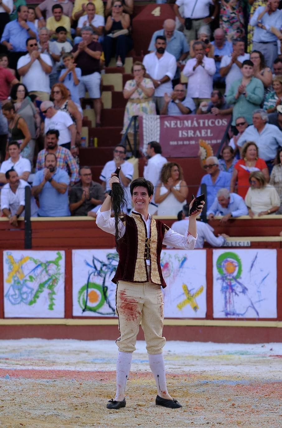 Corrida magallánica con los miuras en Sanlúcar: un toro indultado y una gran tarde