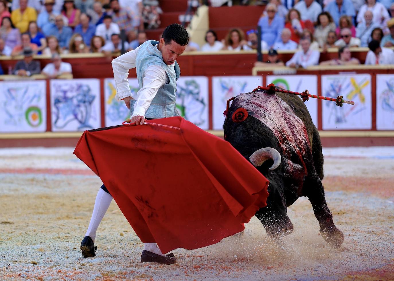 Corrida magallánica con los miuras en Sanlúcar: un toro indultado y una gran tarde