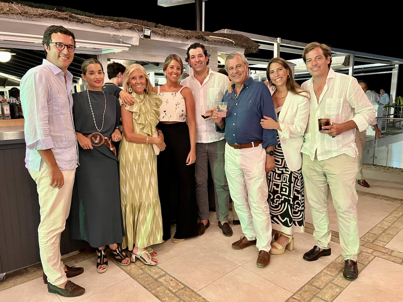 Juan Guerrero, el tigre de Vistahermosa junto a su familia.