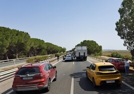 El PP critica «la falta de compromiso» del Gobierno con la autopista  Cádiz- Sevilla, la carretera de los atascos