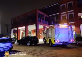 Un incendio eléctrico en un hotel del puerto de Sotogrande obliga a desalojar a más de 60 personas