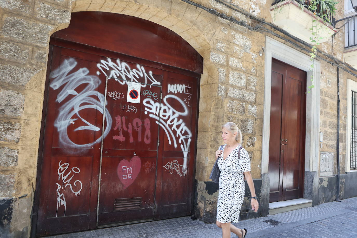 Fotos: Cádiz, llena de pintadas