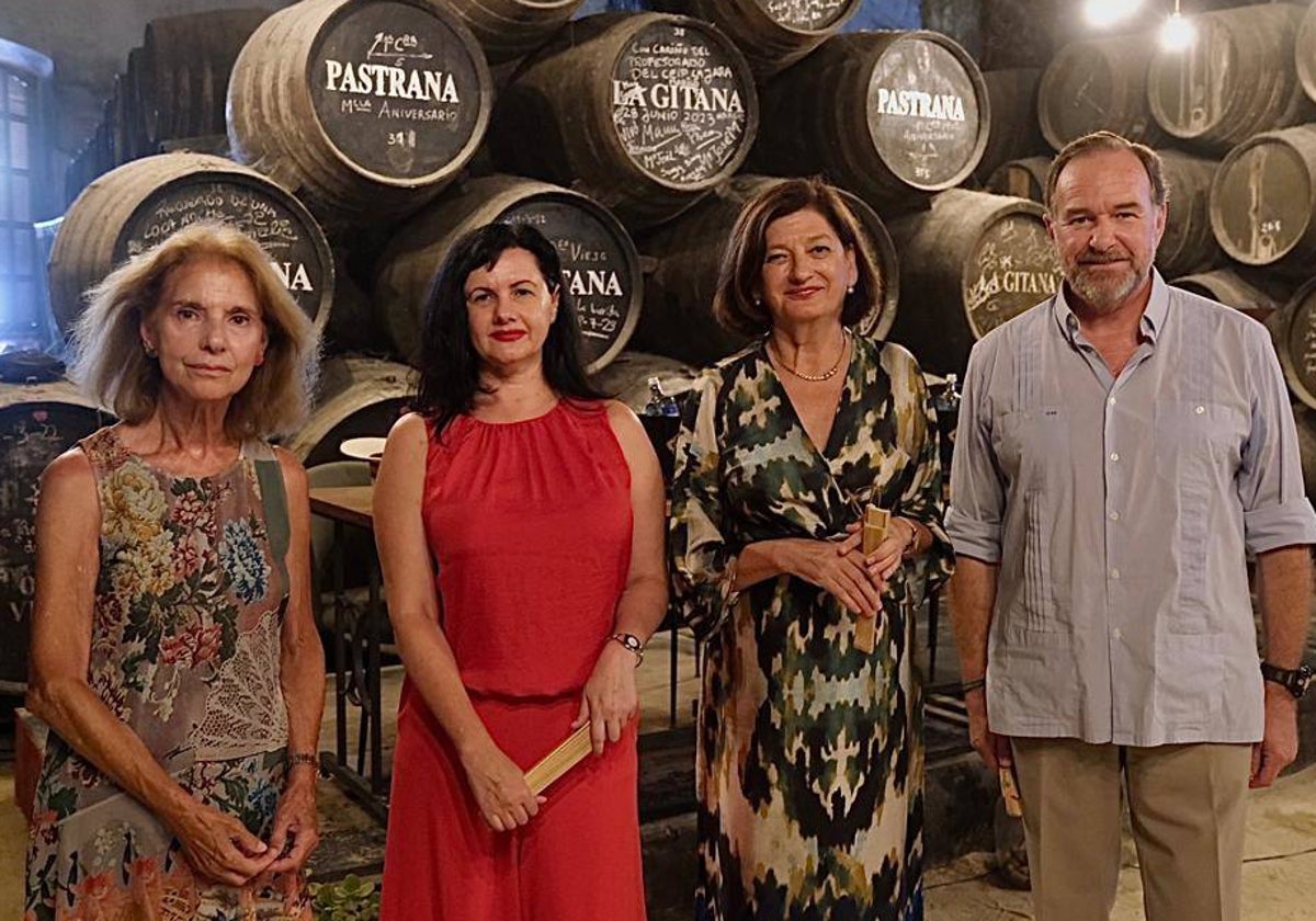 Isabel de León, Magdalena Illán, María Mercedes Fernández y José Luis García-Palacios