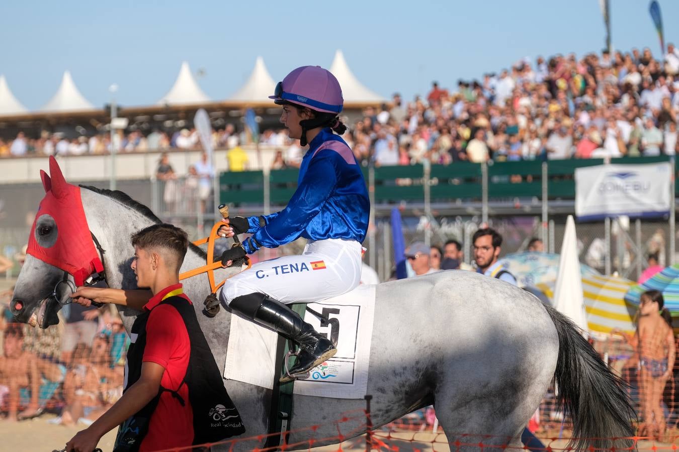 Fotos: Sanlúcar disfruta con el último galope del verano