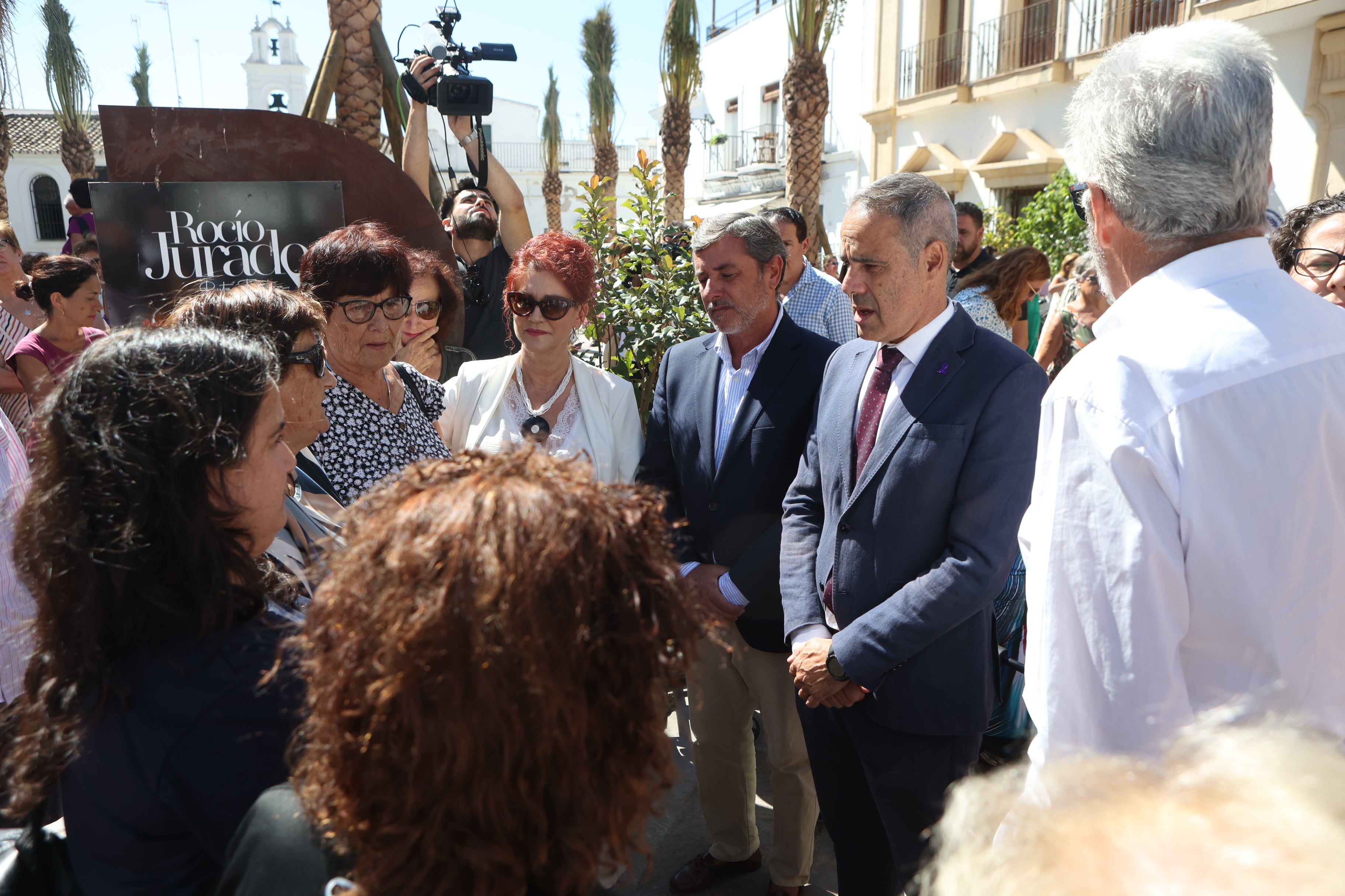 Fotos: Chipiona llora y condena el crimen machista de Encarni