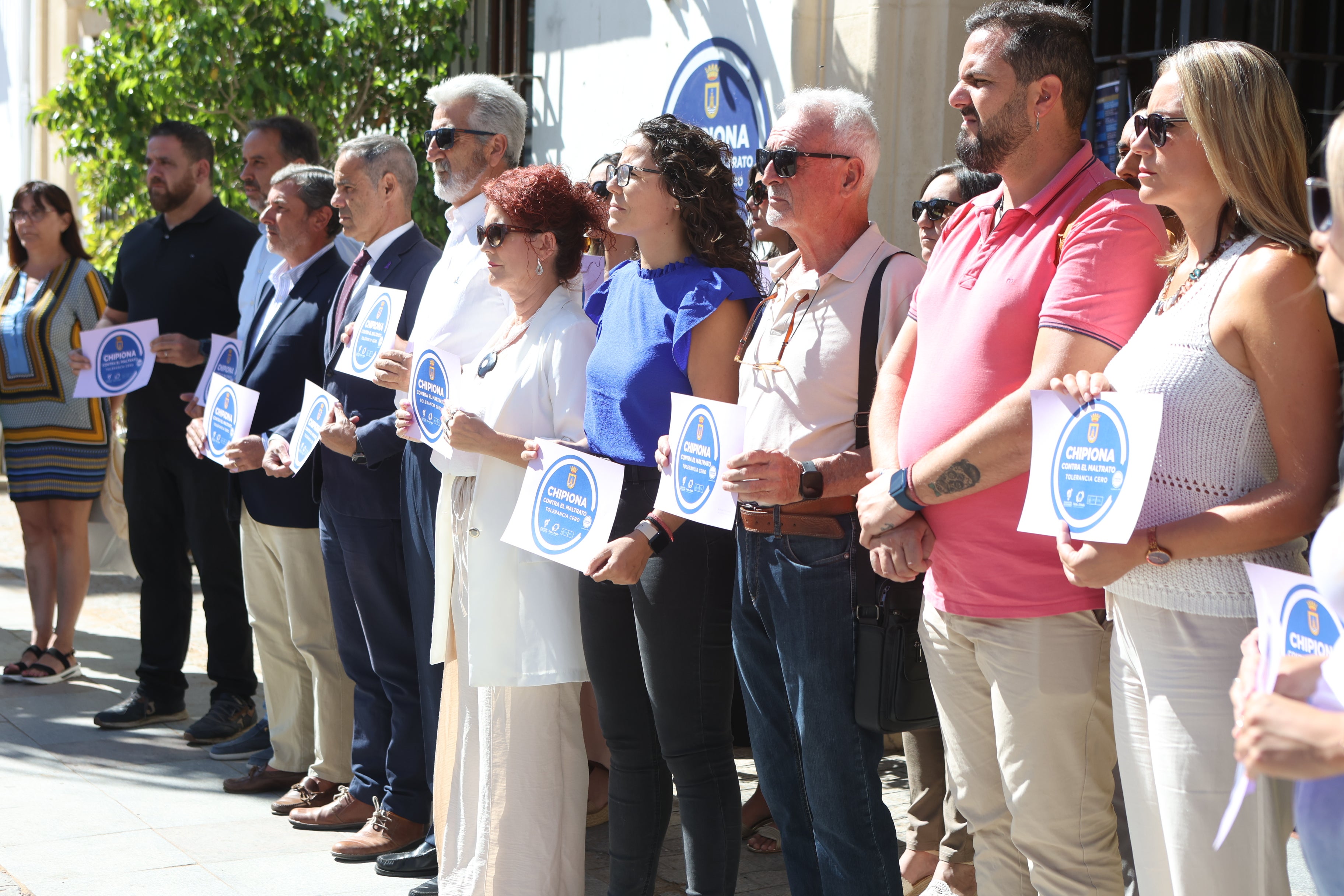 Fotos: Chipiona llora y condena el crimen machista de Encarni