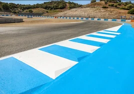 Nuevas mejoras en los 'pianos' de las curvas del Circuito de Jerez