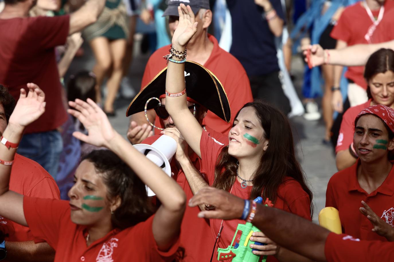 Fotos: Desfile de tripulantes de la Gran Regata 2023 de Cádiz