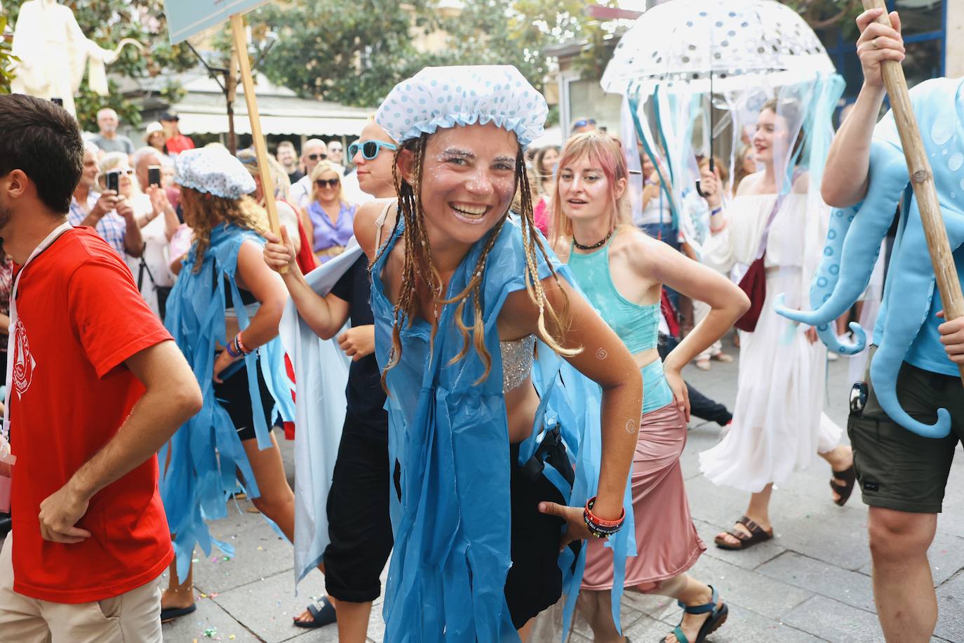Fotos: Desfile de tripulantes de la Gran Regata 2023 de Cádiz