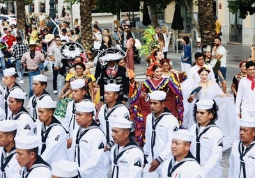 Fotos: Desfile de tripulantes de la Gran Regata 2023 de Cádiz