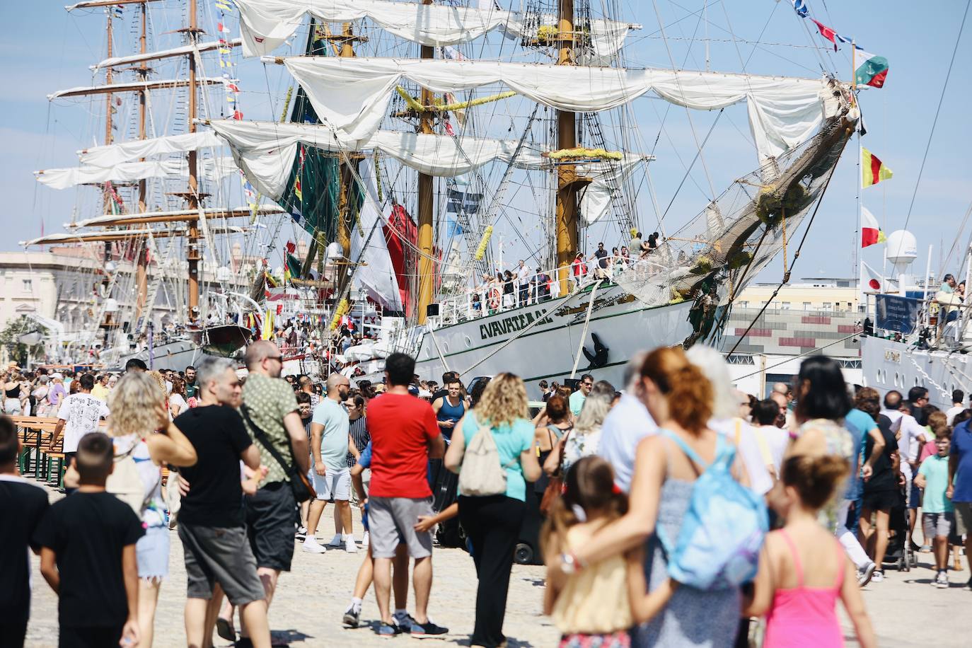 Fotos: La Gran Regata de Cádiz vive un sábado grande antes de la despedida a los veleros