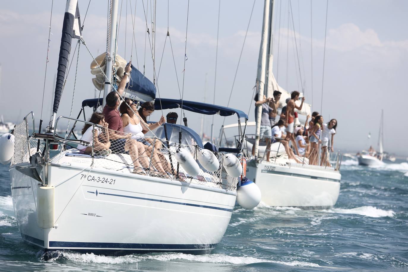 Las imágenes de la Parada Naval y despedida de la Gran Regata de Cádiz 2023