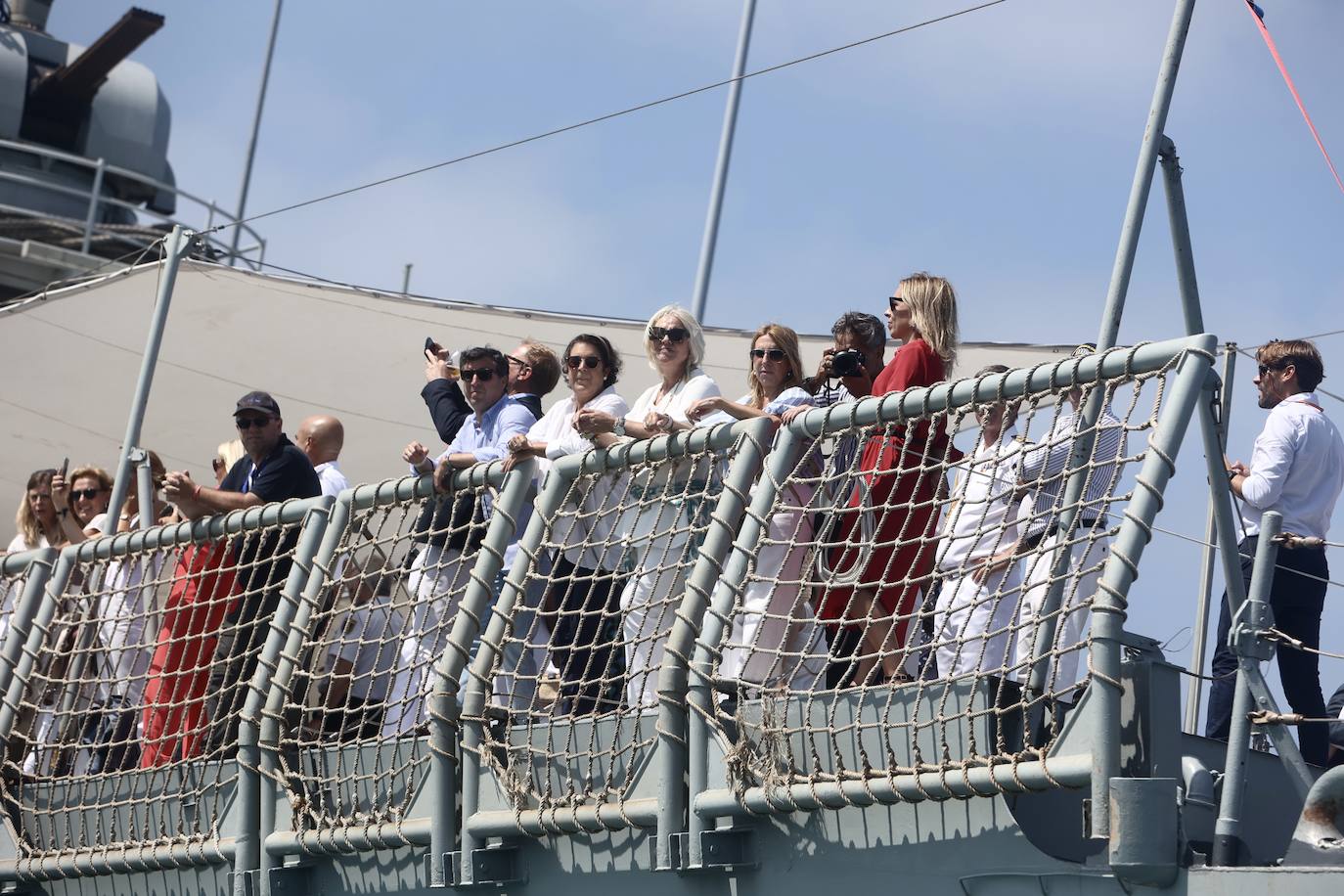 Las imágenes de la Parada Naval y despedida de la Gran Regata de Cádiz 2023