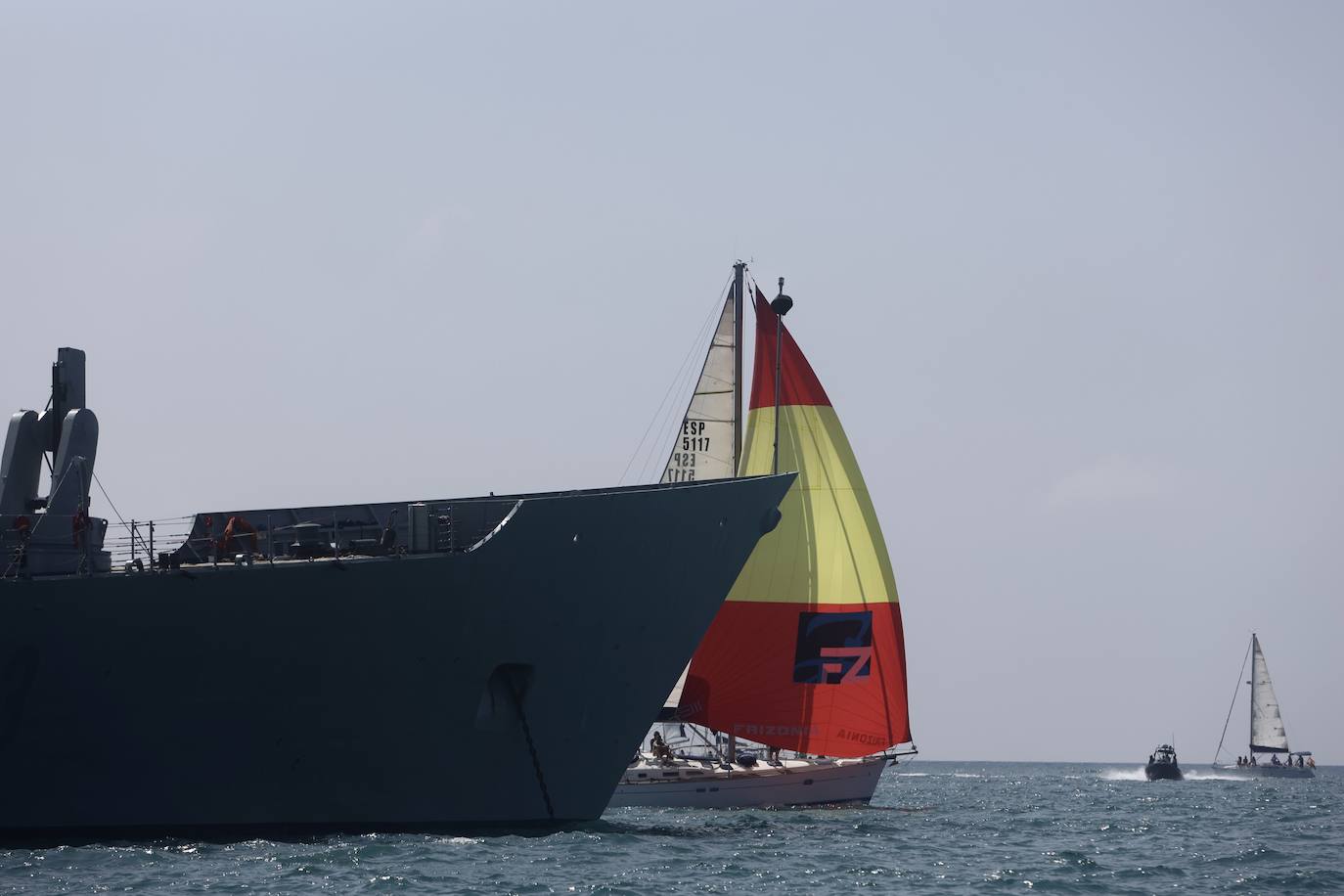 Las imágenes de la Parada Naval y despedida de la Gran Regata de Cádiz 2023