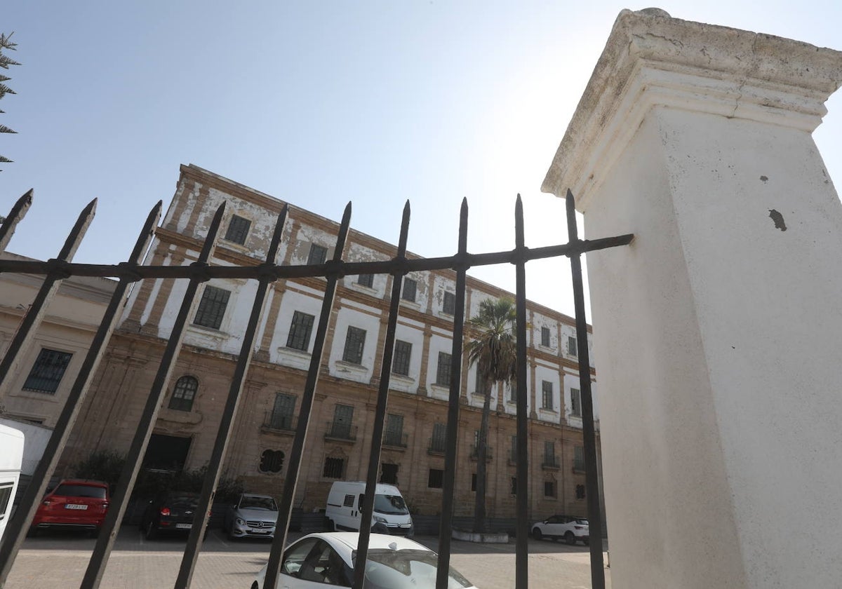 Valcárcel albergará la futura Facultad de Educación