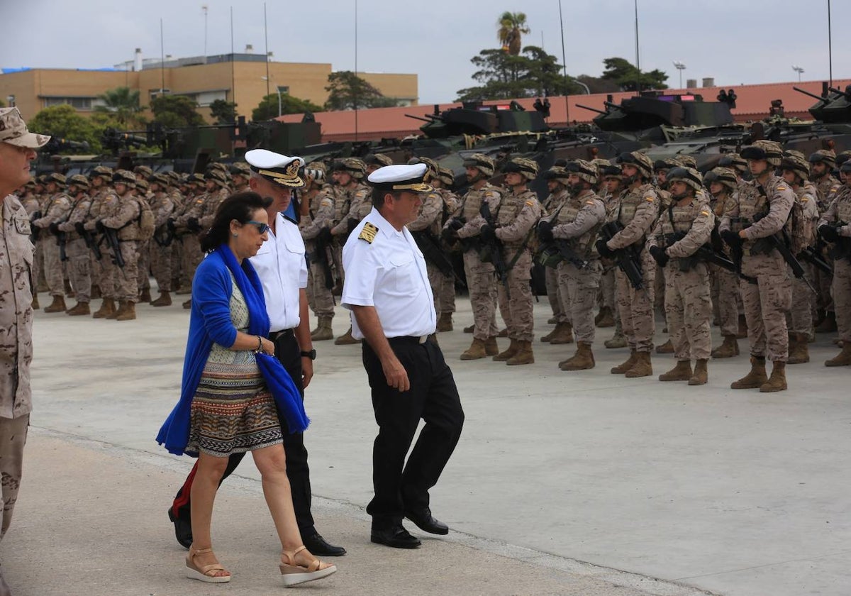 Margarita Robles conoció el futuro despliegue en Rumanía