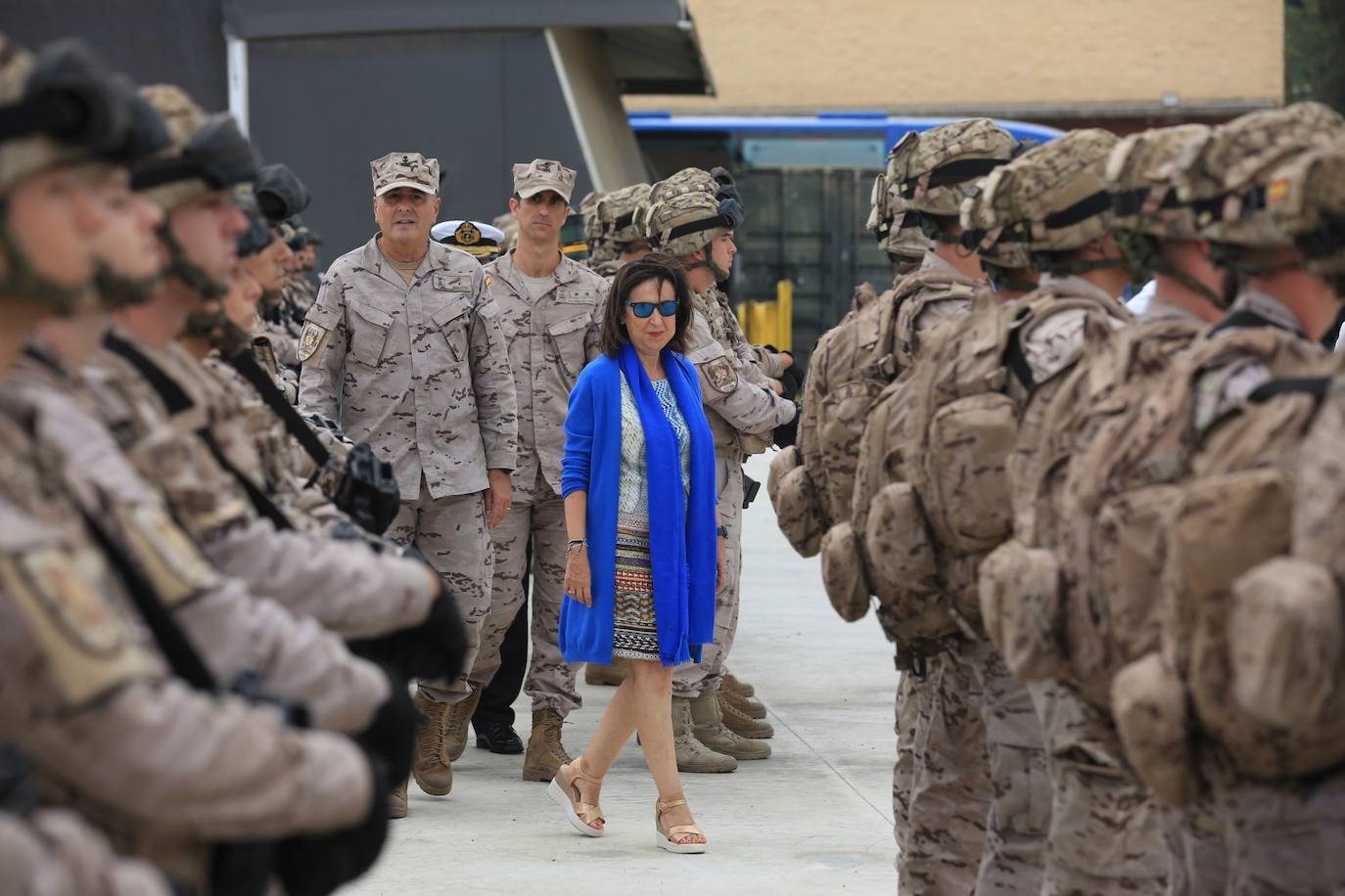 Fotos: Visita de Margarita Robles al Real Observatorio y al &#039;Tercio de la Armada&#039; de San Fernando