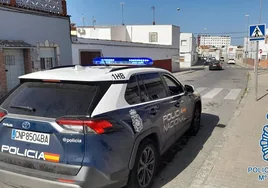 La Policía auxilia en Jerez a dos hombres intoxicados por una sobredosis de éxtasis líquido