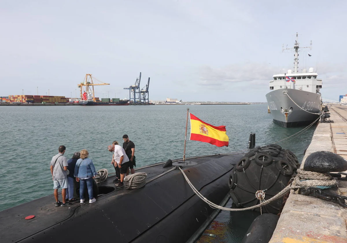 Fotos: El submarino de la Armada, &#039;Galerna&#039;, llega a Cádiz