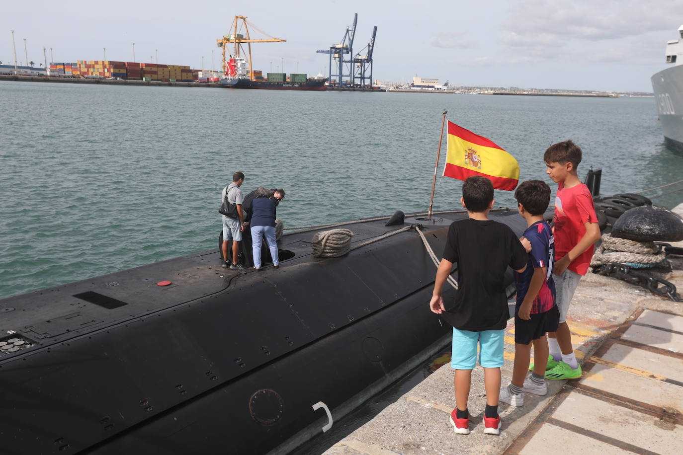 Fotos: El submarino de la Armada, &#039;Galerna&#039;, llega a Cádiz