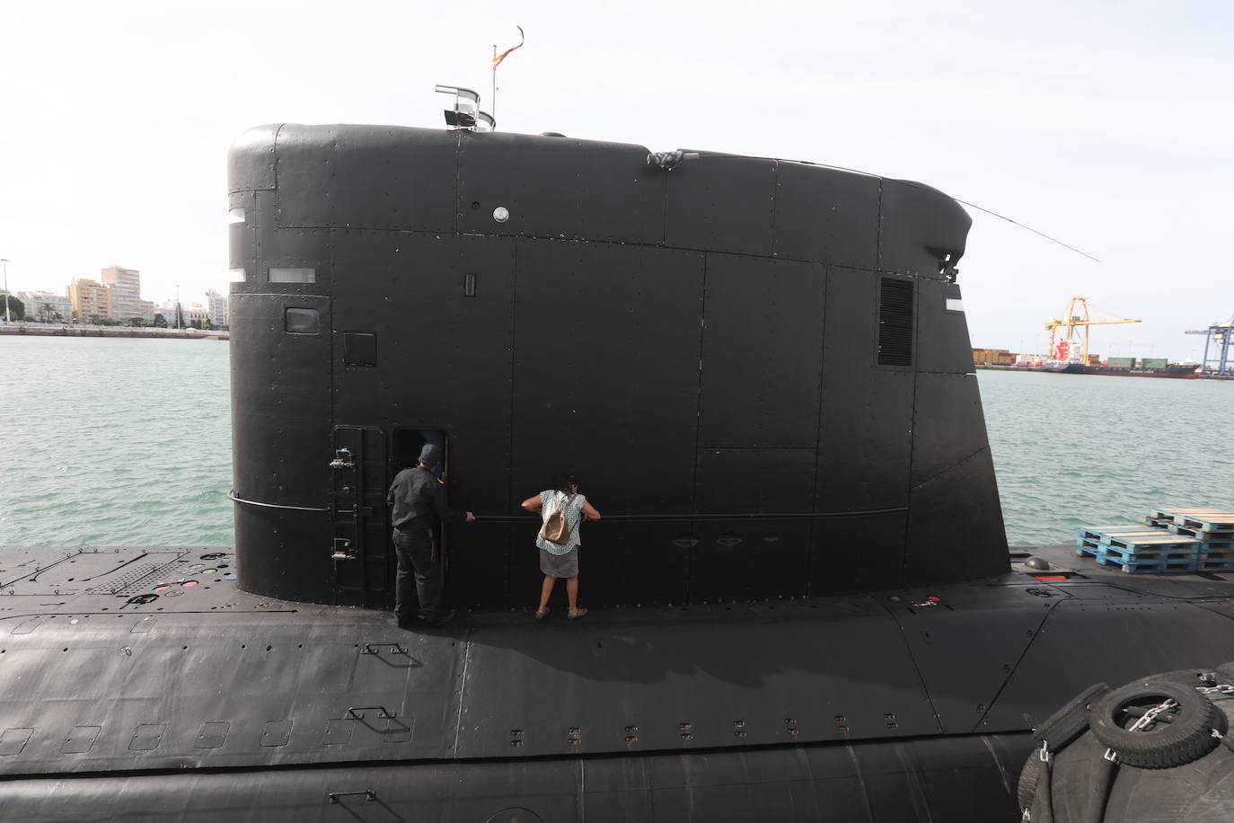 Fotos: El submarino de la Armada, &#039;Galerna&#039;, llega a Cádiz