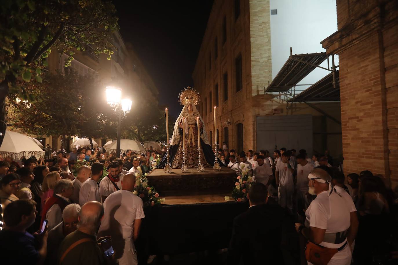 Fotos: Así ha sido la primera procesión civil de Cádiz
