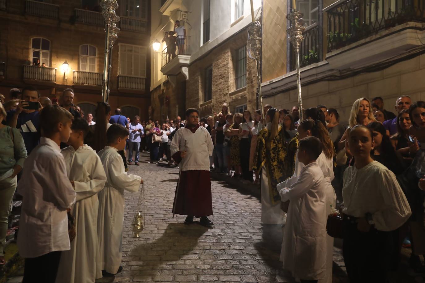 Fotos: Así ha sido la primera procesión civil de Cádiz