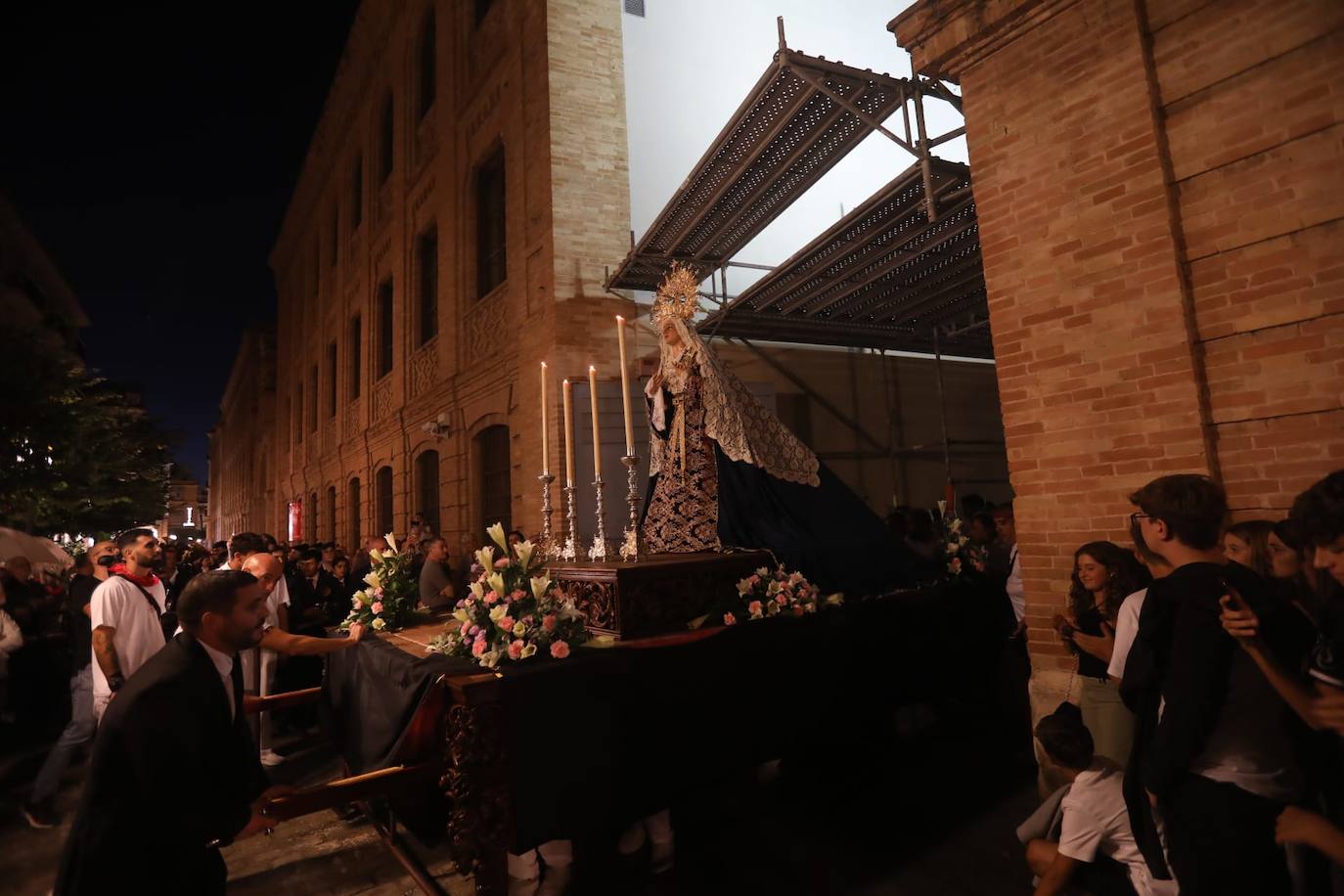 Fotos: Así ha sido la primera procesión civil de Cádiz